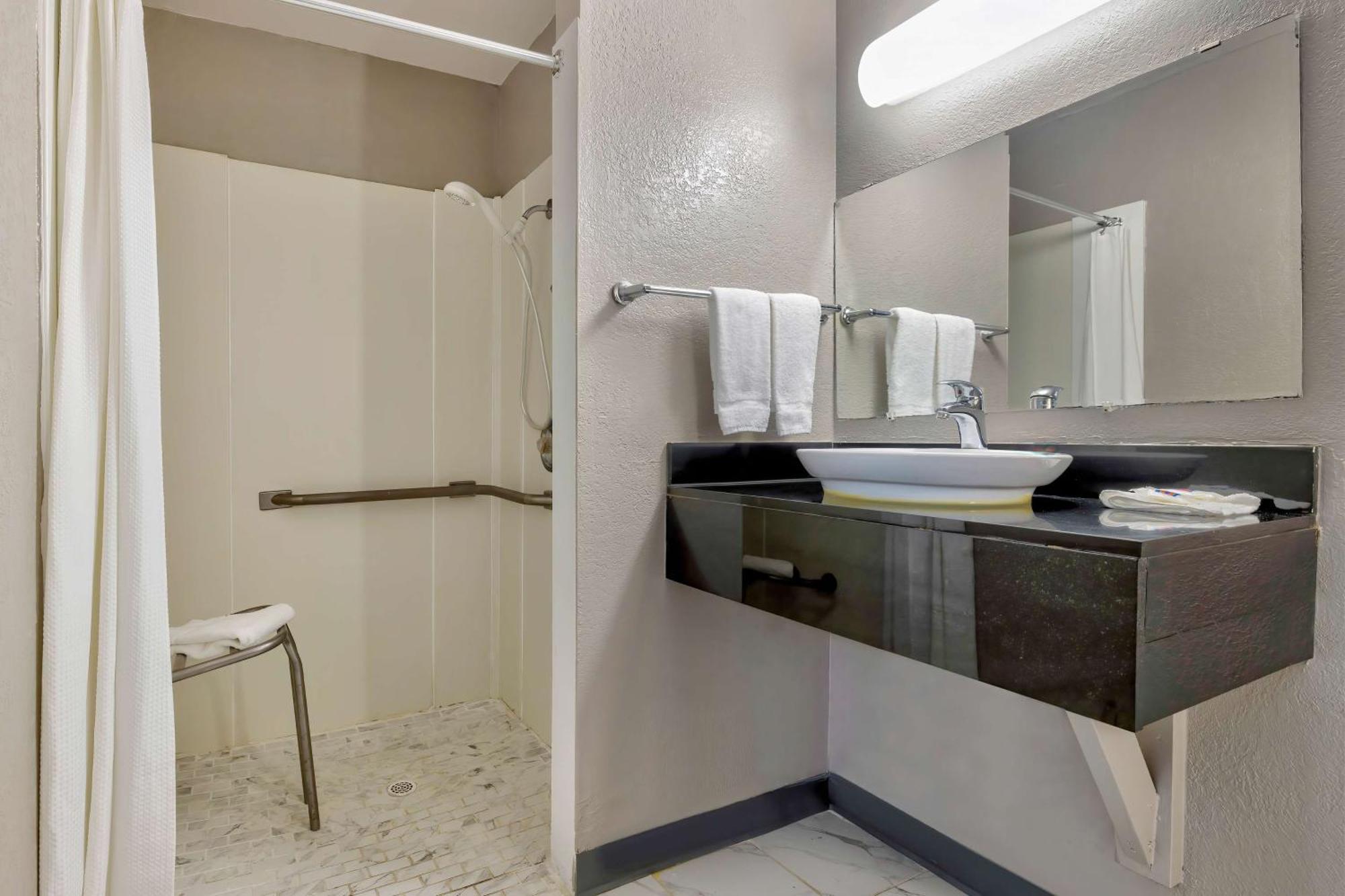 Motel 6-Oshkosh, Wi Eksteriør bilde