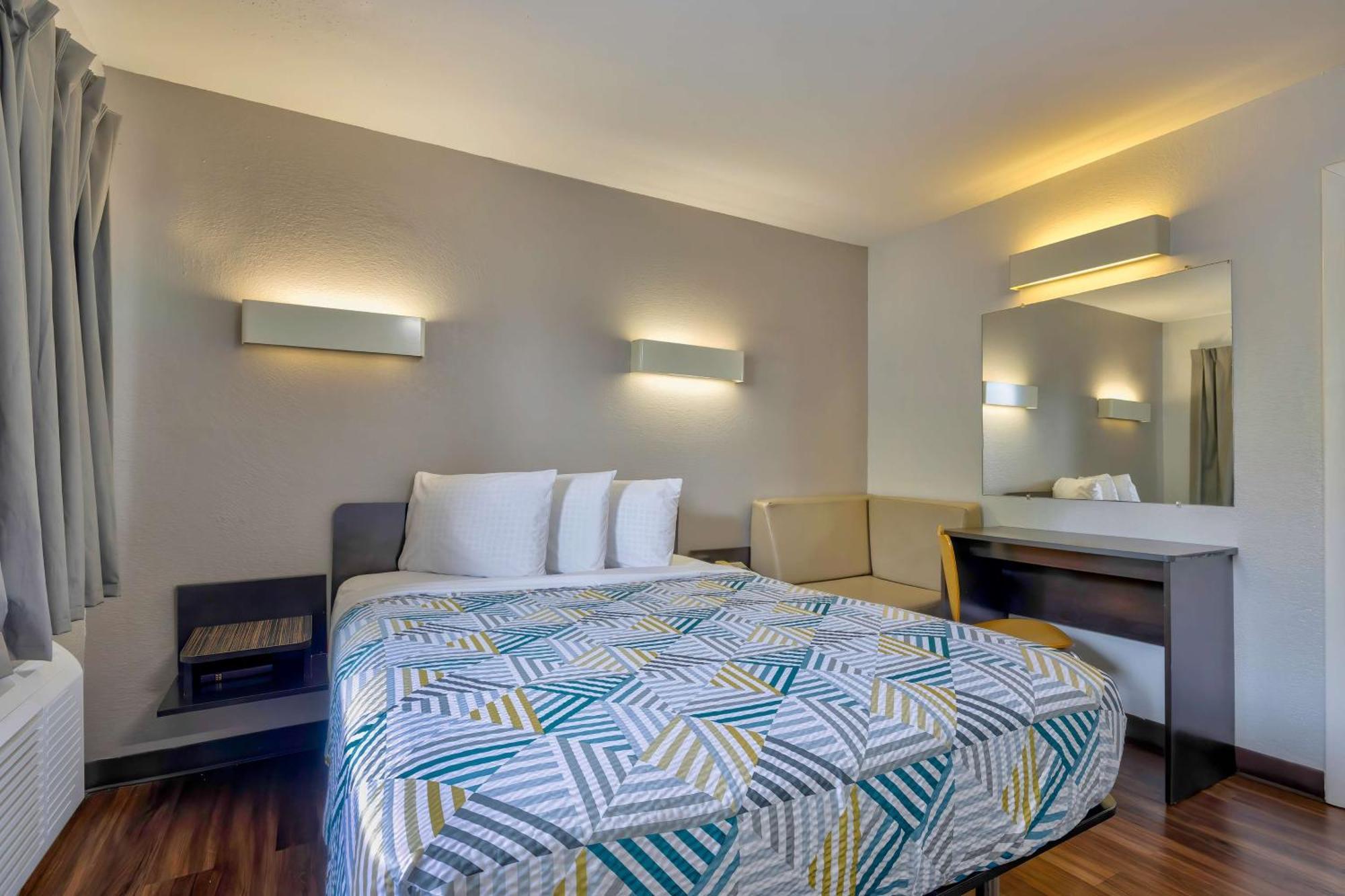 Motel 6-Oshkosh, Wi Eksteriør bilde