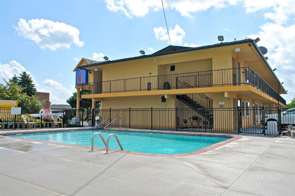 Motel 6-Oshkosh, Wi Eksteriør bilde