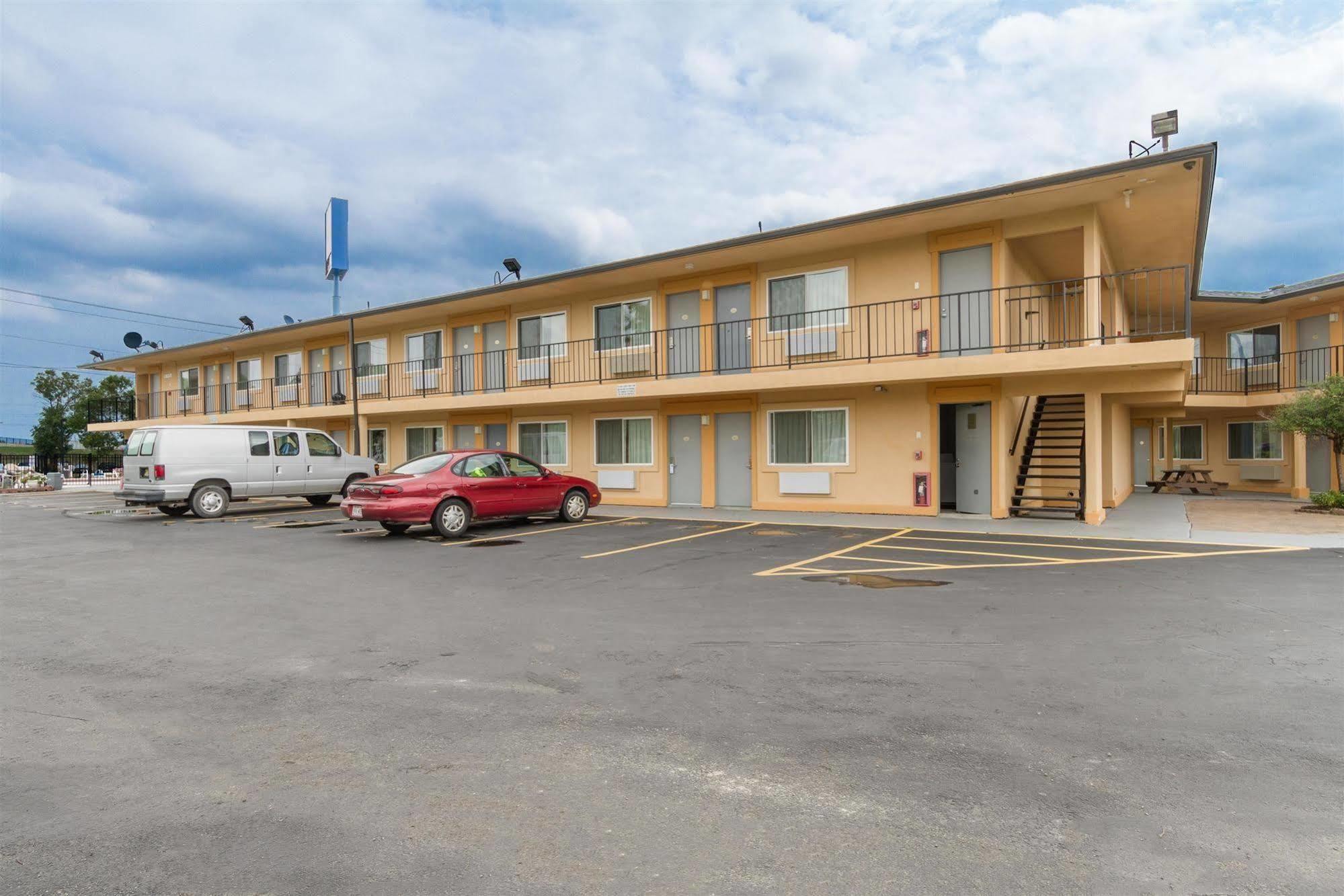 Motel 6-Oshkosh, Wi Eksteriør bilde