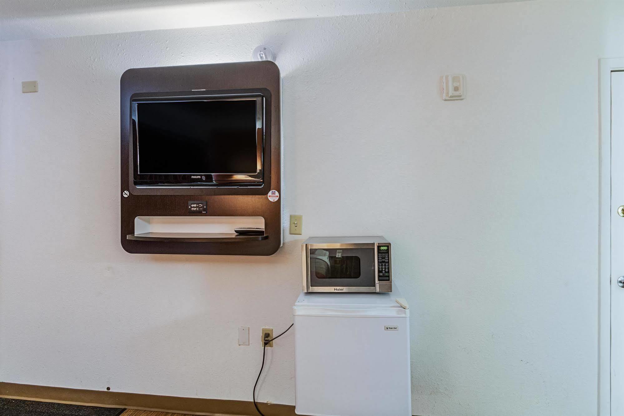 Motel 6-Oshkosh, Wi Eksteriør bilde